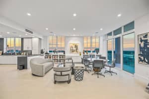 1350 Main St, Sarasota, FL 34236, Sold 04/28/22