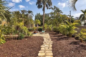 1723 Bay St, Sarasota, FL 34236, Sold 03/04/22