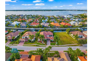 536 Mast Dr, Bradenton, FL 34208, Sold 03/02/22