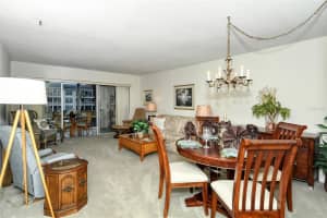 4390 Exeter Dr, Longboat Key, FL 34228, Sold 02/28/22