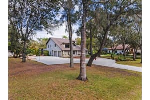 9222 66th Ave Dr E, Bradenton, FL 34202, Sold 03/31/22