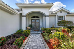 2988 Seasons Blvd, Sarasota, FL 34240, Sold 03/14/22