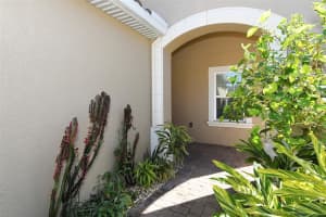 7203 Costa Bella Dr, Bradenton, FL 34209, Sold 04/18/22