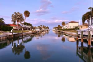 1101 Bogey Ln, Longboat Key, FL 34228, Sold 03/16/22