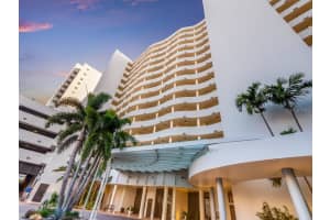 1255 Gulfstream Ave, Sarasota, FL 34236, Sold 04/05/22
