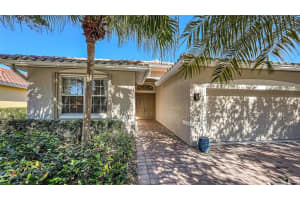 4235 63rd Terrace E, Sarasota, FL 34243, Sold 03/18/22