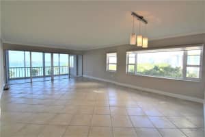 555 S Gulfstream Ave, Sarasota, FL 34236, Sold 04/22/22