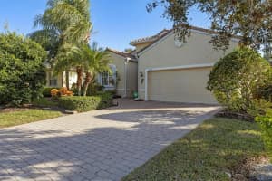 4112 65th Pl E, Sarasota, FL 34243, Sold 04/19/22