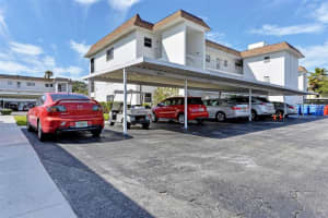 116 Vista Hermosa Cir, Sarasota, FL 34242, Sold 05/02/22