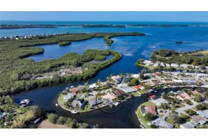 5319 Bimini Dr, Bradenton, FL 34210, Sold 04/21/22