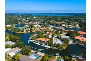 5456 Azure Way, Siesta Key, FL 34242, Sold 04/01/22