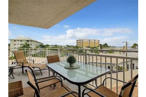 6518 Midnight Pass Rd, Sarasota, FL 34242, Sold 05/09/22