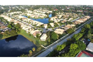 4305 Muirfield Dr, Bradenton, FL 34210, Sold 04/11/22