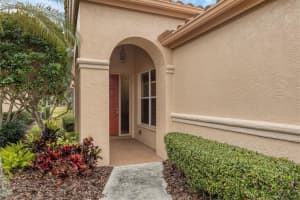 3871 Alamanda Dr, Sarasota, FL 34238, Sold 03/29/22