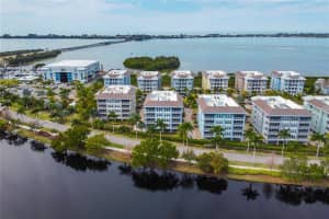 391 Aruba Cir, Bradenton, FL 34209, Sold 05/19/22