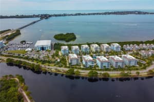 391 Aruba Cir, Bradenton, FL 34209, Sold 05/19/22