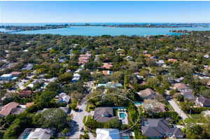 1943 Morris St, Sarasota, FL 34239, Sold 05/11/22