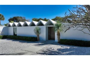 1332 Westway Dr, Sarasota, FL 34236, Sold 03/08/22