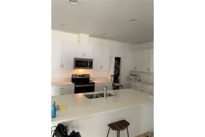 8504 Cache Dr, Sarasota, FL 34240, Sold 04/18/22