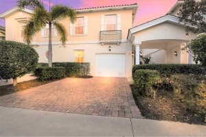 1501 Burgos Dr, Sarasota, FL 34238, Sold 04/11/22
