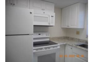 2808 Swifton Dr, Sarasota, FL 34231, Sold 03/22/22