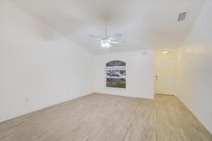 7515 42nd Ct E, Sarasota, FL 34243, Sold 03/14/22