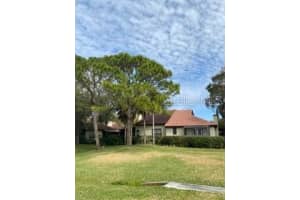 4333 Trails Dr, Sarasota, FL 34232, Sold 03/08/22