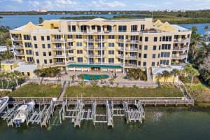 9122 Midnight Pass Rd, Sarasota, FL 34242, Sold 03/29/22