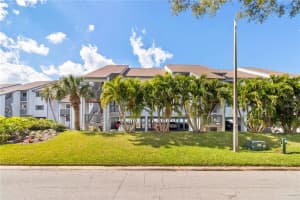 810 Bahia Del Sol Dr, Ruskin, FL 33570, Sold 04/19/22