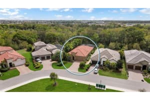 10414 Eastwood Dr, Bradenton, FL 34211, Sold 04/15/22