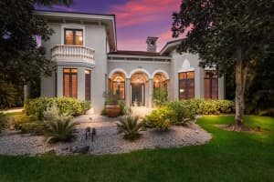 1727 Bahia Vista St, Sarasota, FL 34239, Sold 05/06/22