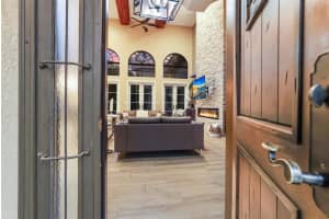 1727 Bahia Vista St, Sarasota, FL 34239, Sold 05/06/22