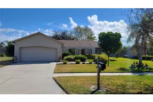 6667 Easton Dr, Sarasota, FL 34238, Sold 03/25/22