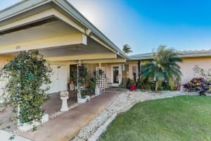 3264 Gifford Ln, Sarasota, FL 34239, Sold 03/15/22