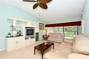 5607 Summerside Ln, Sarasota, FL 34231, Sold 03/14/22