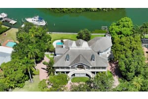 1507 BAY POINT DR, SARASOTA, FL 34236 Sold 02/23/23