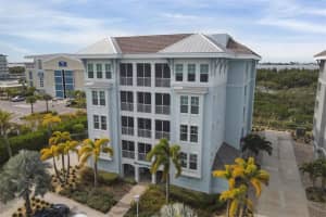 396 Aruba Cir, Bradenton, FL 34209, Sold 05/27/22