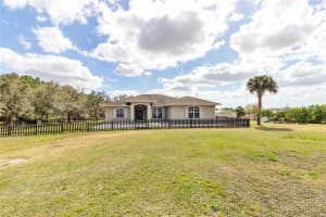 8915 ERIE RD, PARRISH, FL 34219 Sold 10/17/22