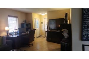 1922 Rolling Green Cir, Sarasota, FL 34240, Sold 04/15/22