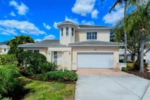 1348 Tearose Pl, Sarasota, FL 34239, Sold 04/08/22