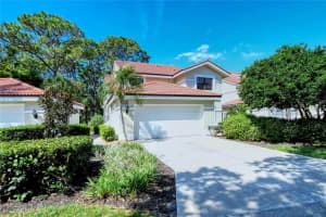 7670 Fairway Woods Dr, Sarasota, FL 34238, Sold 04/08/22