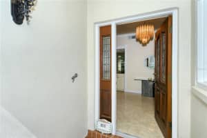 7670 Fairway Woods Dr, Sarasota, FL 34238, Sold 04/08/22