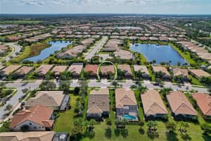 5329 Sundew Dr, Sarasota, FL 34238, Sold 04/07/22