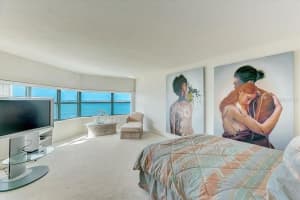 988 Blvd of the Arts, Sarasota, FL 34236, Sold 04/11/22
