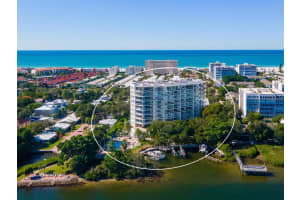1660 Summer House Ln, Siesta Key, FL 34242, Sold 05/16/22