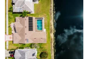 4630 Country Manor Dr, Sarasota, FL 34233, Sold 05/03/22