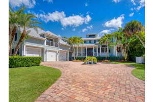 3535 Flamingo Ave, Sarasota, FL 34242, Sold 05/11/22