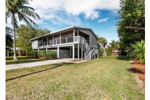 671 Cedar St, Longboat Key, FL 34228, Sold 03/31/22