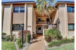 2756 Clubhouse Dr, Sarasota, FL 34232, Sold 04/15/22