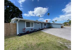 391 Whitfield Ave, Sarasota, FL 34243, Sold 05/02/22